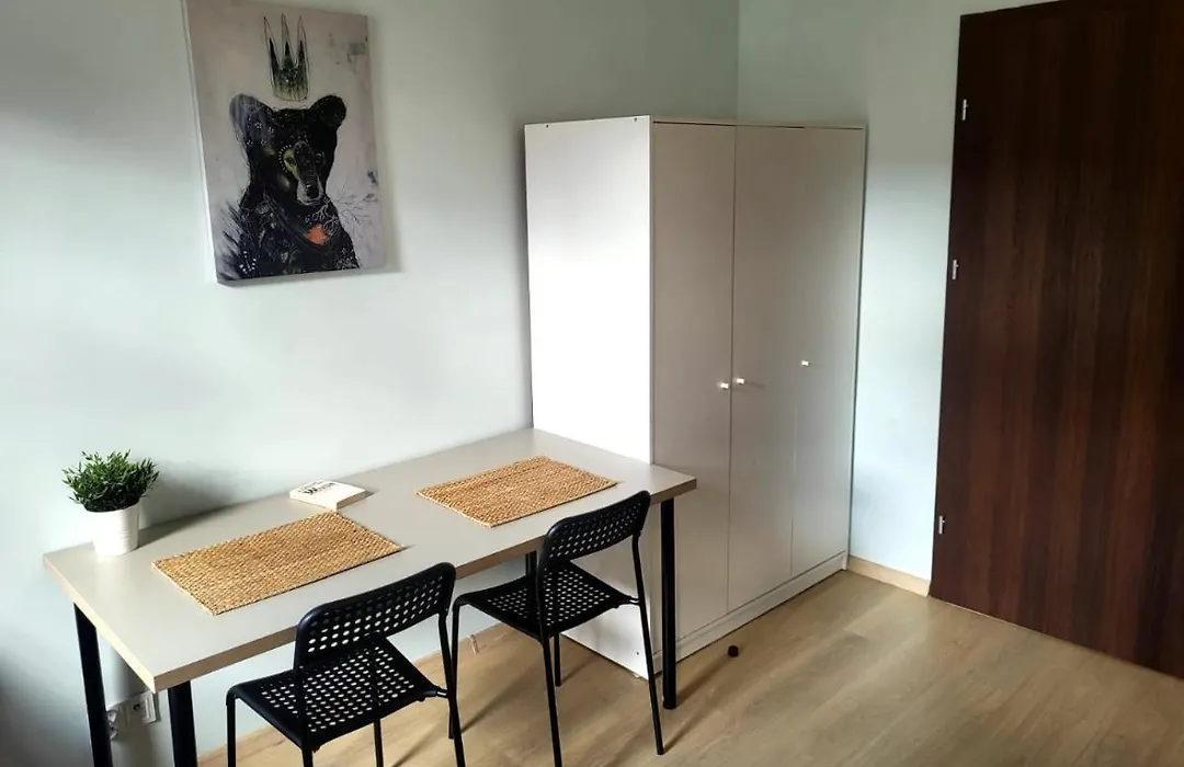 Lemuria Hostel Wrocławska centrum-1