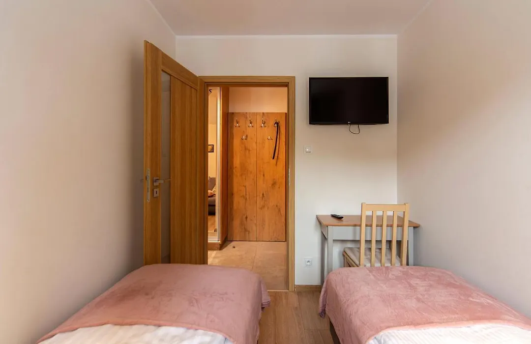 Apartamenty Sun&Ski Willa Nad Strumieniem Nadrzeczna 3D i 3E - centrum 300m-1