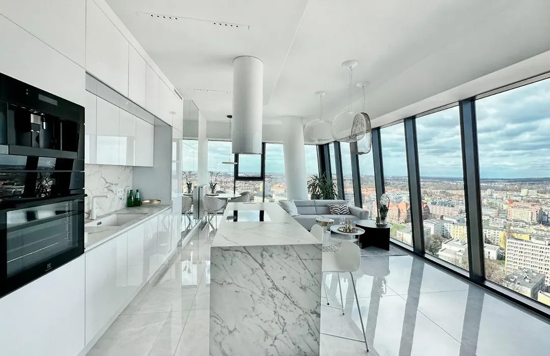 Apartament White Sky 20 Hanza Tower- Free Parking-1