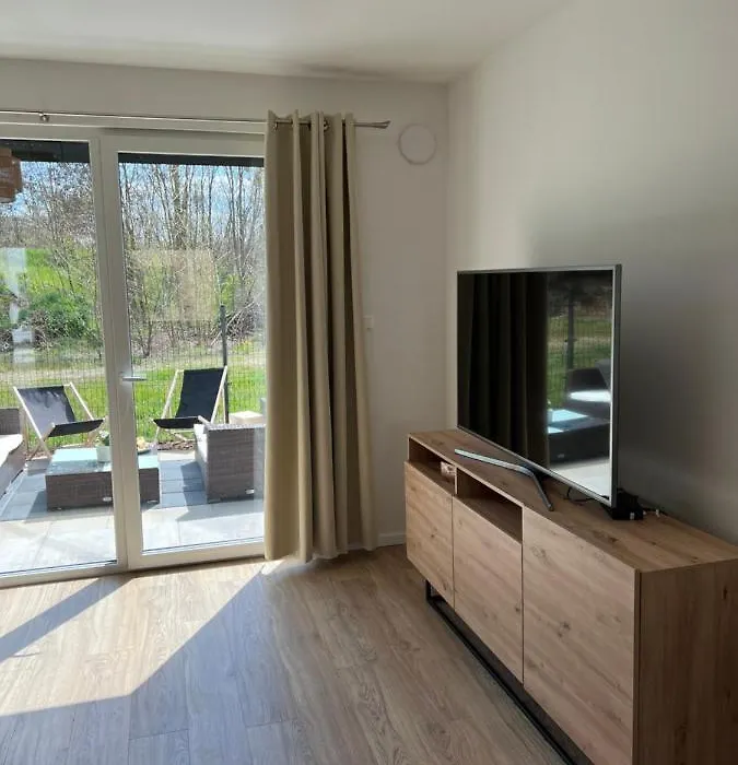 Apartament nad jeziorem-1