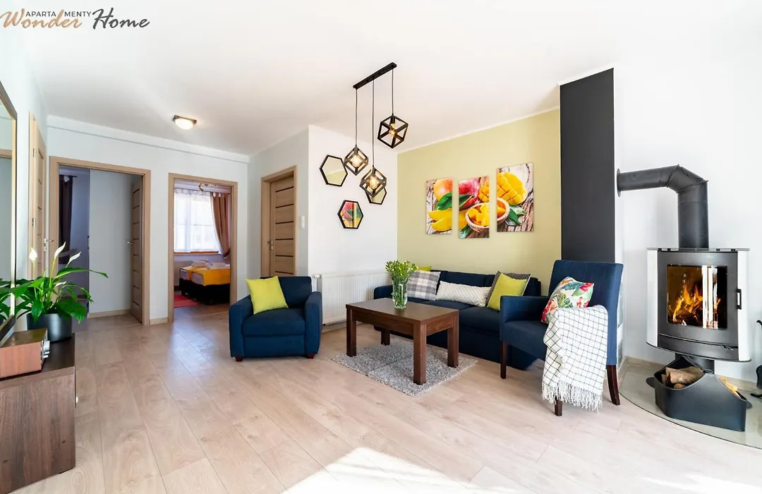 Wonder Home - Domki górskie z kominkami na kameralnym osiedlu - plac zabaw na terenie kompleksu-1