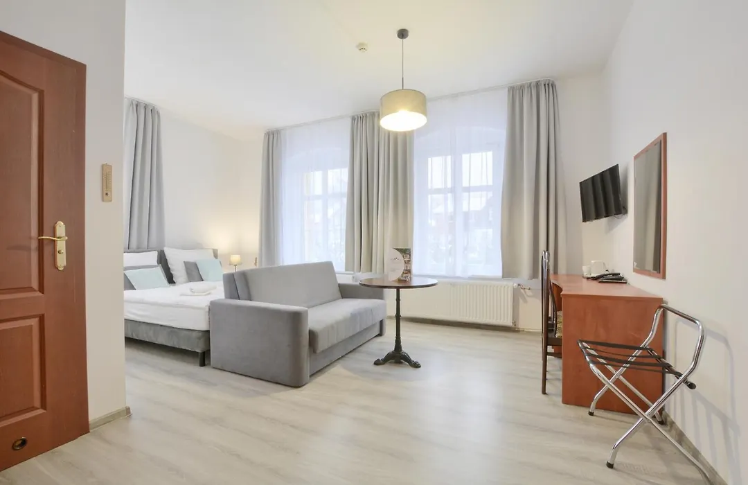 Hotel Kryształ-1