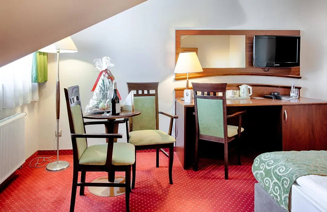 Grand Royal Hotel-1