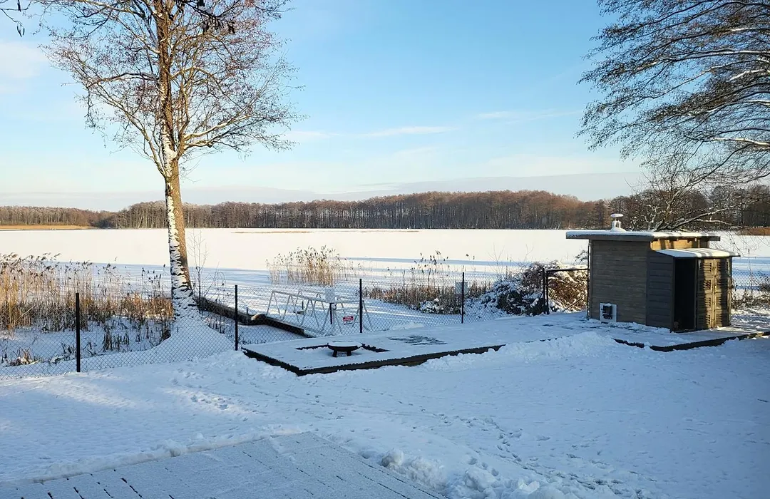 Okno Na Wodę- całoroczne domy z linią brzegową jeziora i sauną-1