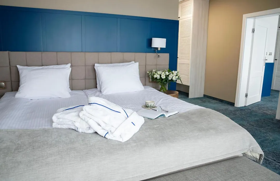 Hotel Szafir-1