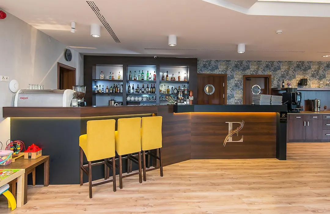 Hotel Esperanto-1