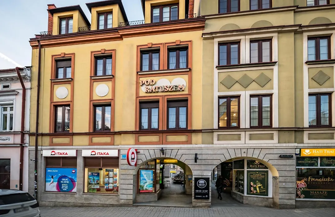 Hotel Pod Ratuszem-1