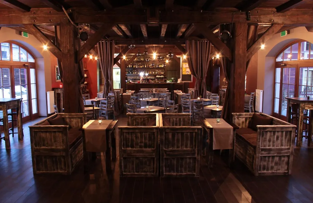 A' PROPOS Hotel, Restauracja, Club-1