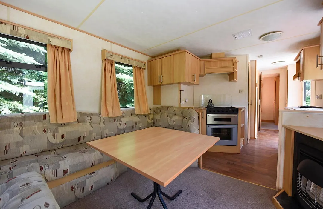 Holiday Lodge-1