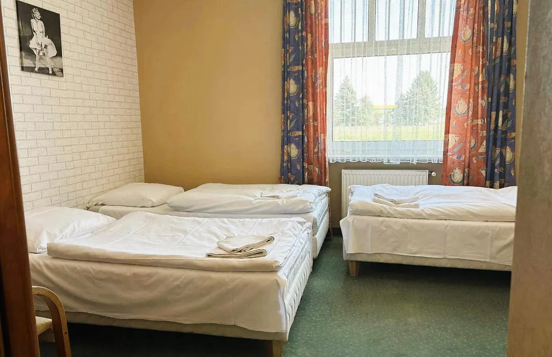 Motel Petro-1