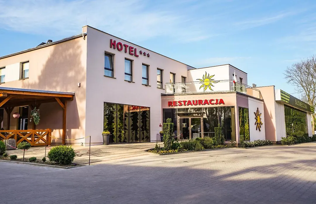Hotel - Restauracja SŁONECZNA-1