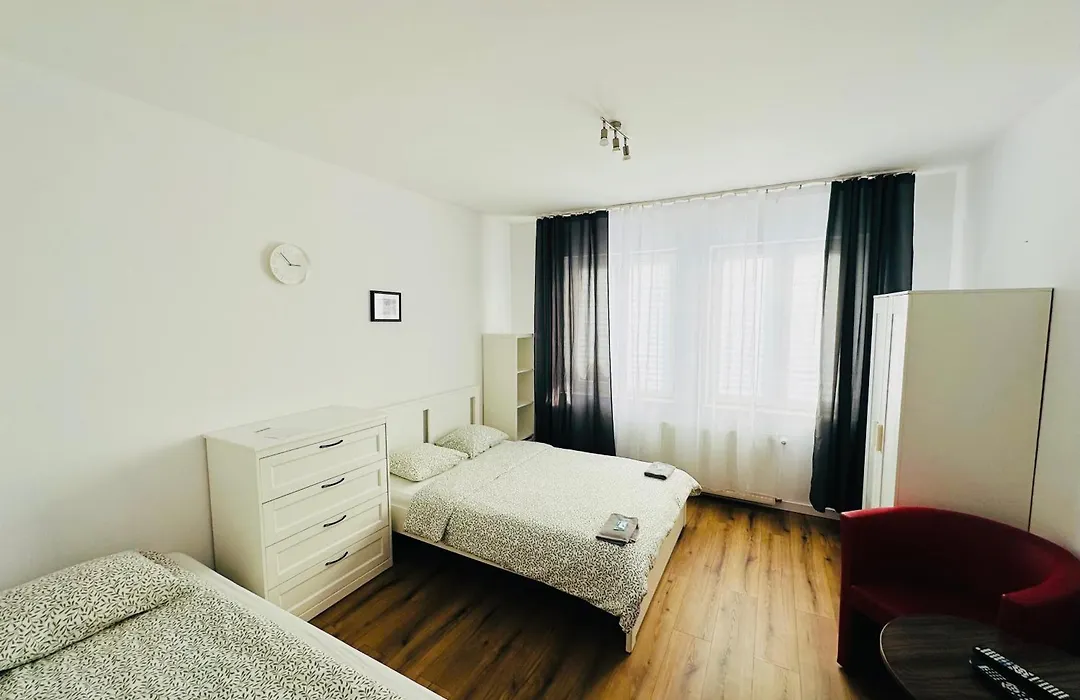 Pokoje Gościnne Strumykowa-1