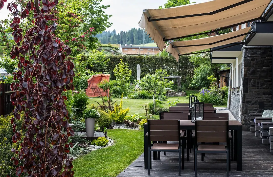 Novobilski Przy Termie Bania I Kotelnicy - Sauna, Jacuzzi, Restauracja, Pokoj Zabaw, Wypozyczalnia Rowerow E-Bike-1