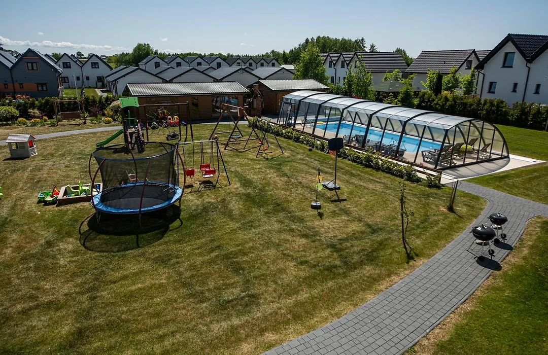 Lazur Apartamenty Domki-1