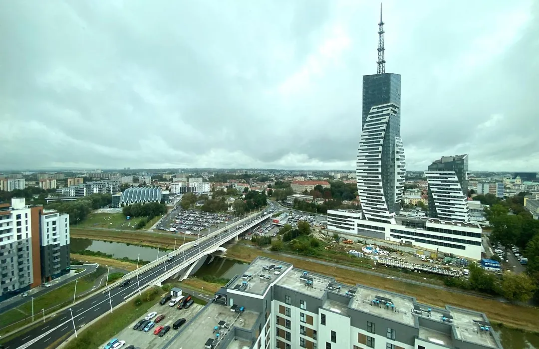 Panorama Capital Black-1
