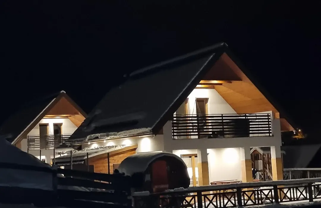 Dom Woda PRYWATNE JACUZZI ELEKTRYCZNE w cenie, Jezioro Solińskie, Dom Na Wzgórzu, rowery, sauna-1