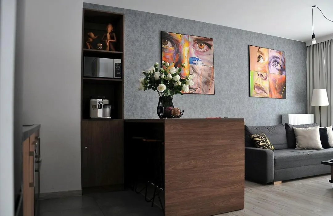 Q Apart GRAND - 3 pokojowe klimatyzowane apartamenty przy Manufakturze z garażem Gratis, FV-1