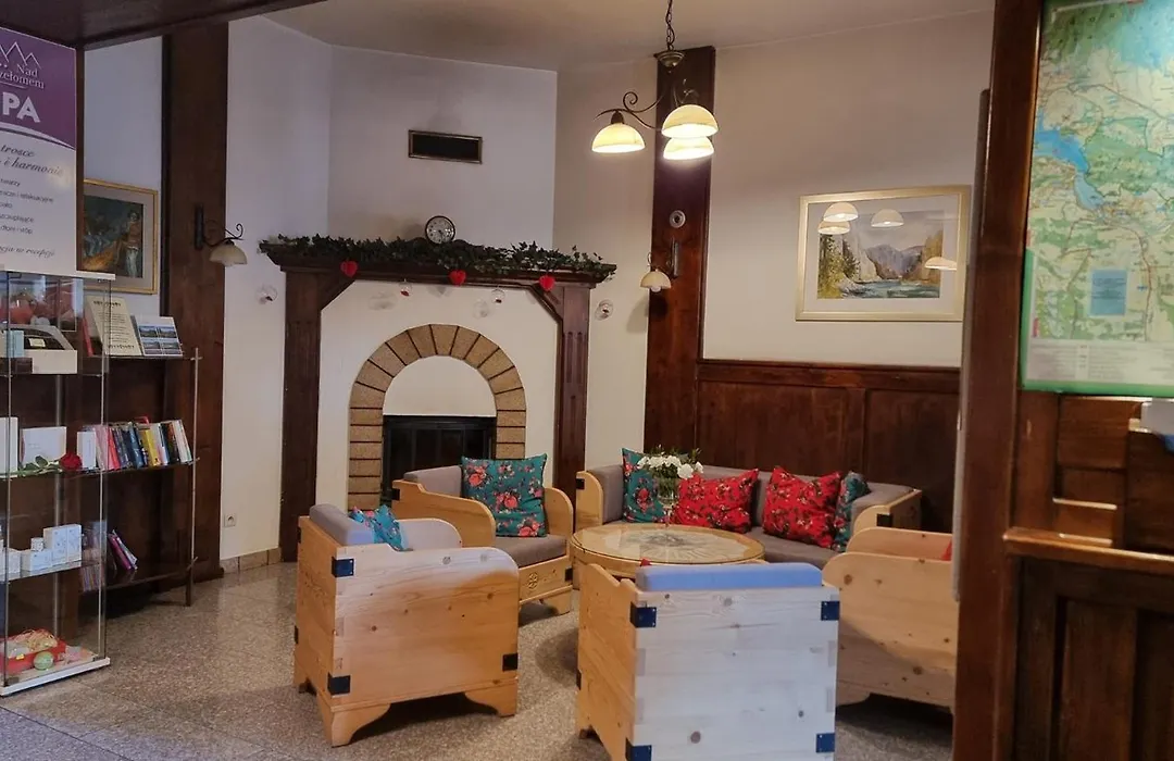 Hotel Nad Przełomem-1