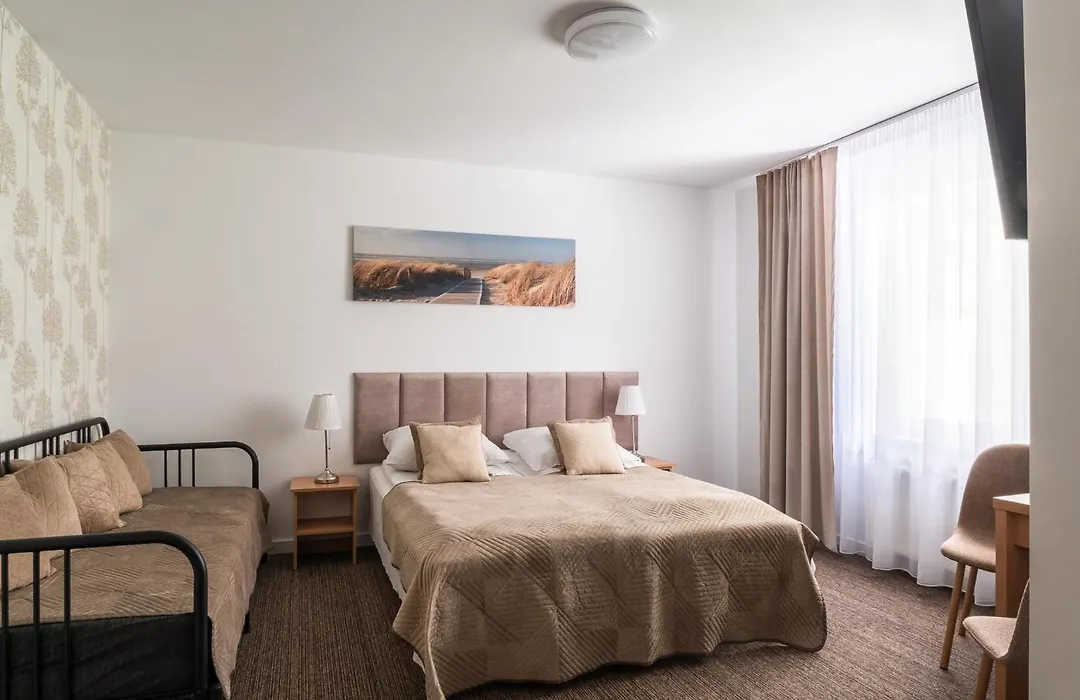 Hotel Łaziska-1
