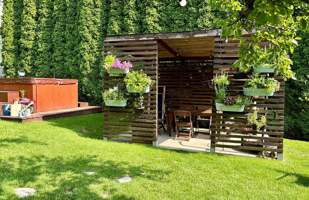 Lawendowo- domki, apartamenty, sauna i jacuzzi-1