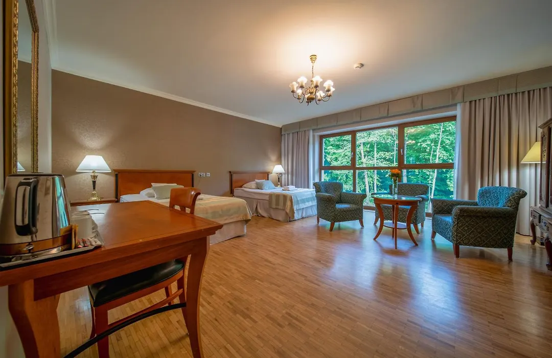 Hotel Mir-Jan Spa-1