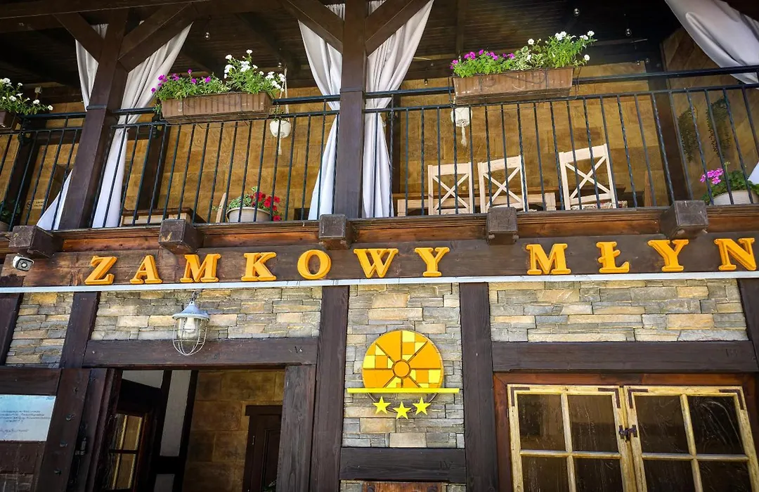 Hotel Zamkowy Młyn-1