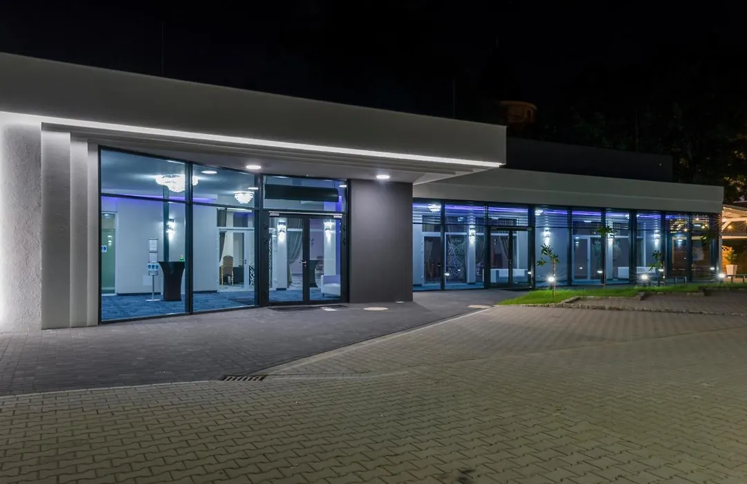 Hotel Sękowski-1
