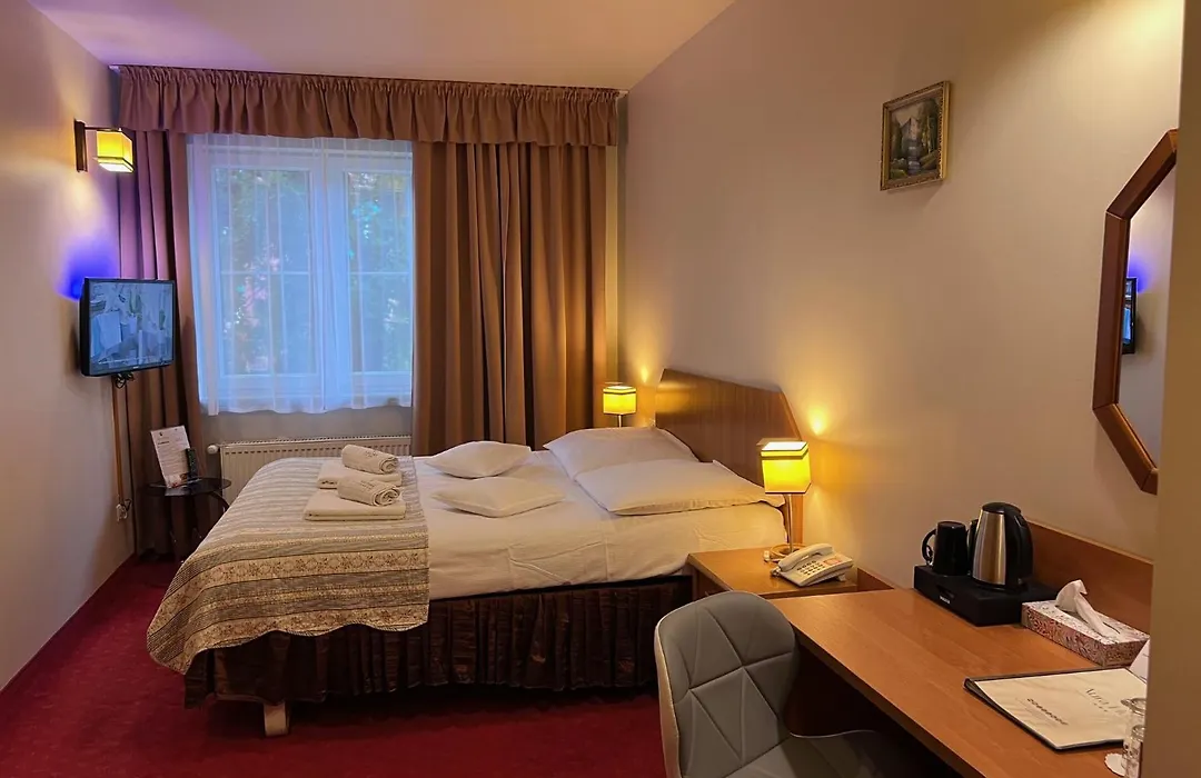 Aura - Hotel & Restaurant & Sauna-1