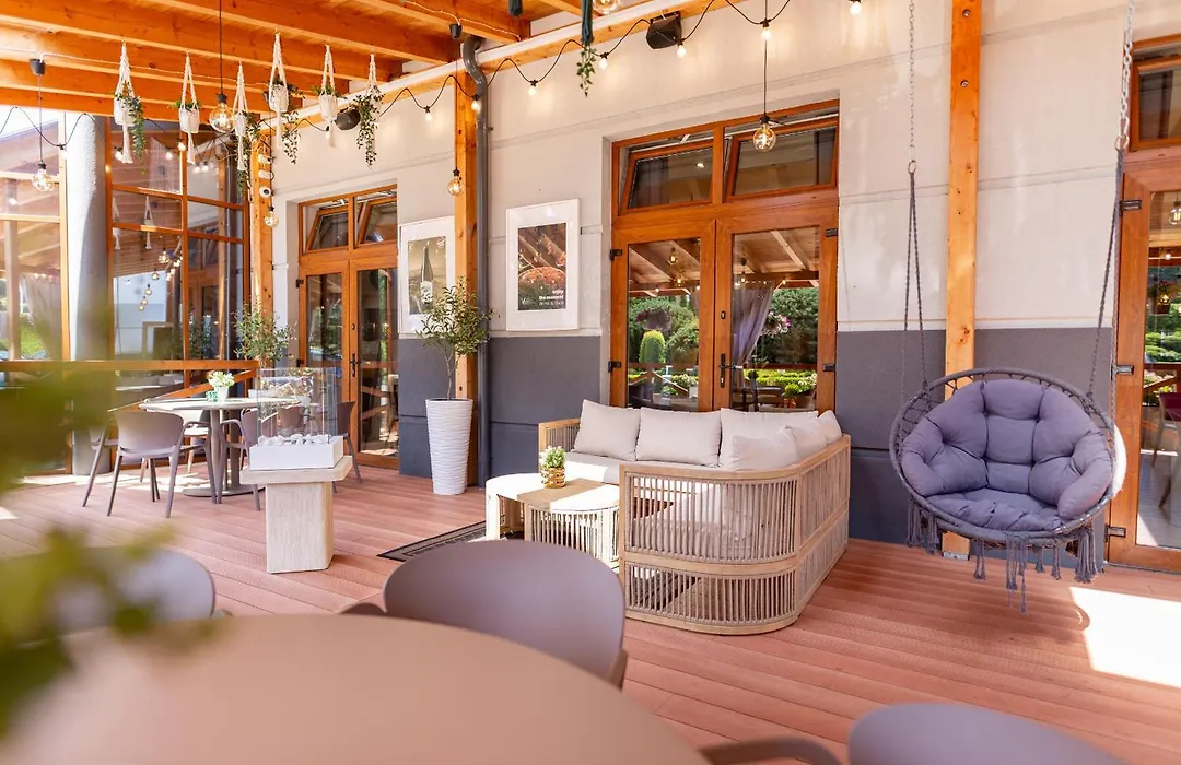 Hotel Verde Montana Wellness & Spa-1