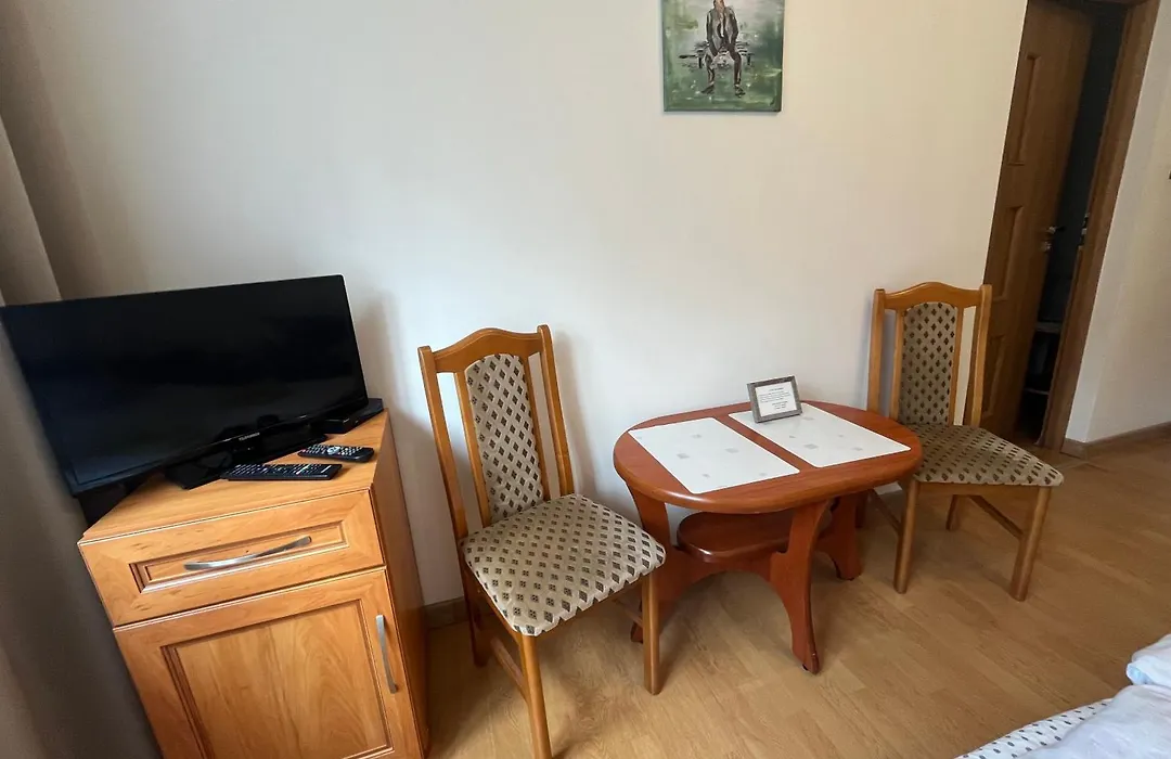 Pod Jarzębiną-1