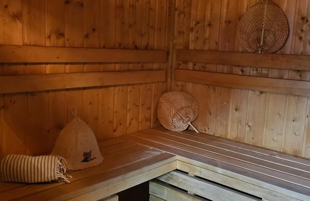 Letnia Willa Jacuzzi & Sauna-1