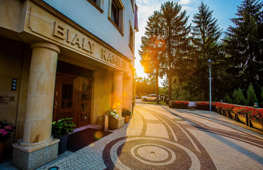 Hotel & Medi-Spa Bialy Kamien-1