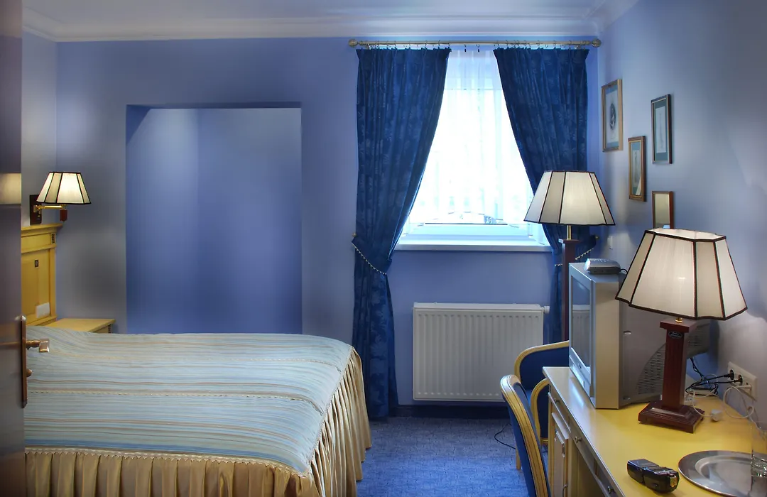 Hotel Na Podzamczu-1