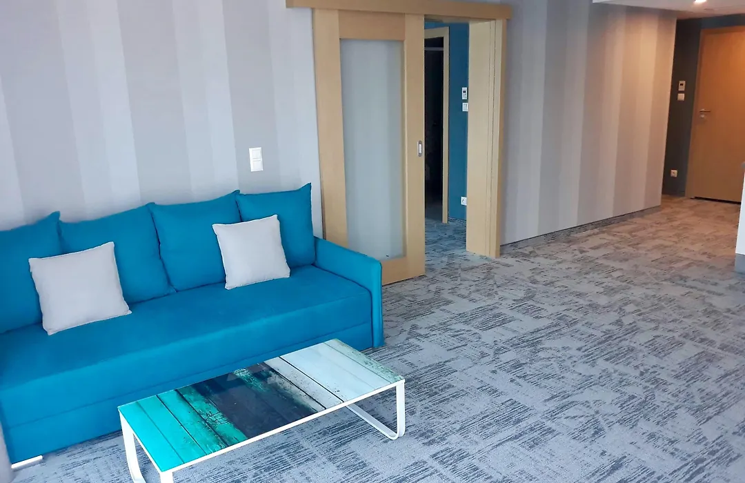 Hotel Hel-1