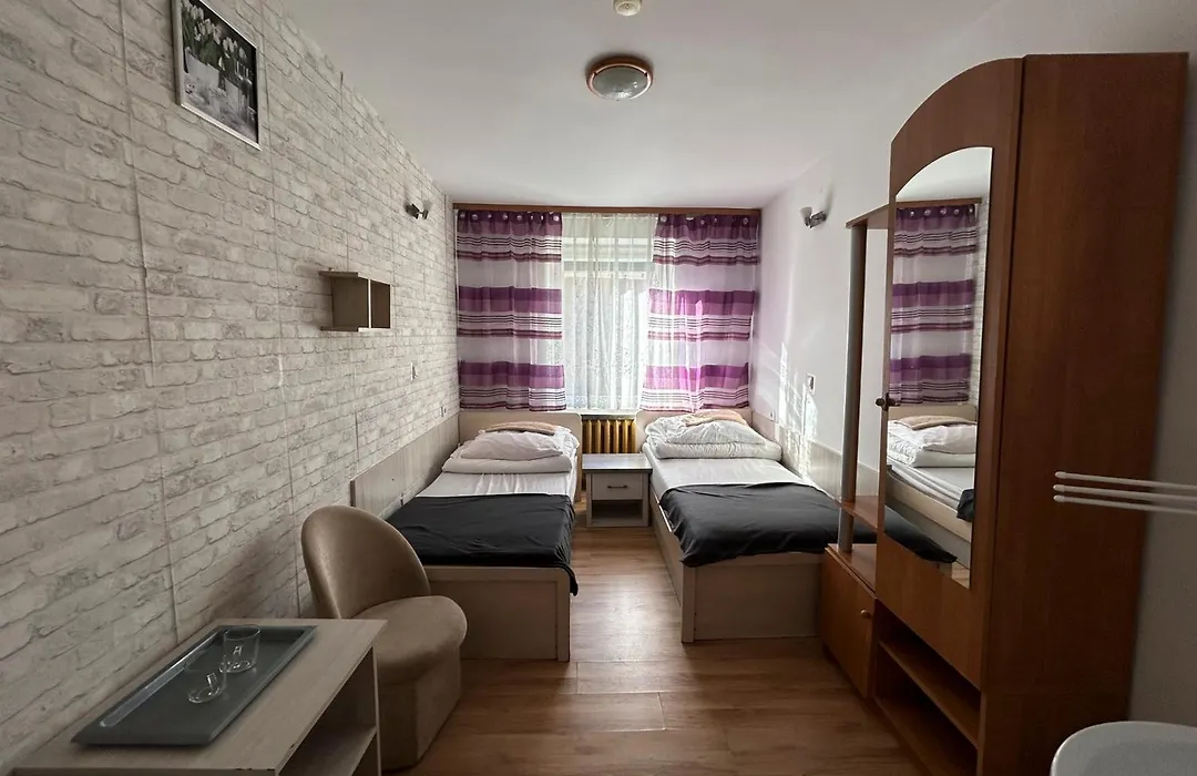 Hotel Wysoka Brama-1