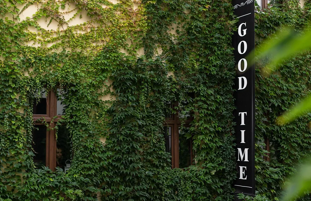 Good Time Aparthotel-1