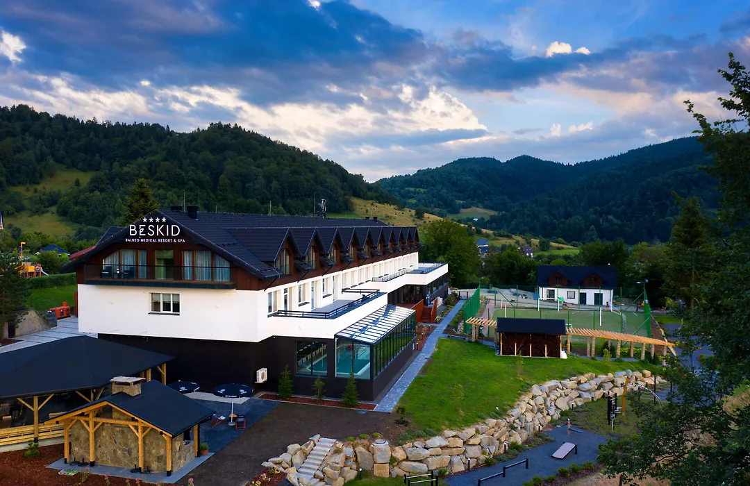 Hotel Beskid Balneo Medical Resort & Spa-1