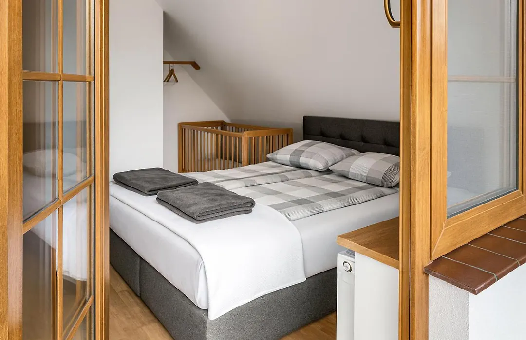 Domki apartamenty Nasza Chata - 4 minuty od plaży-1