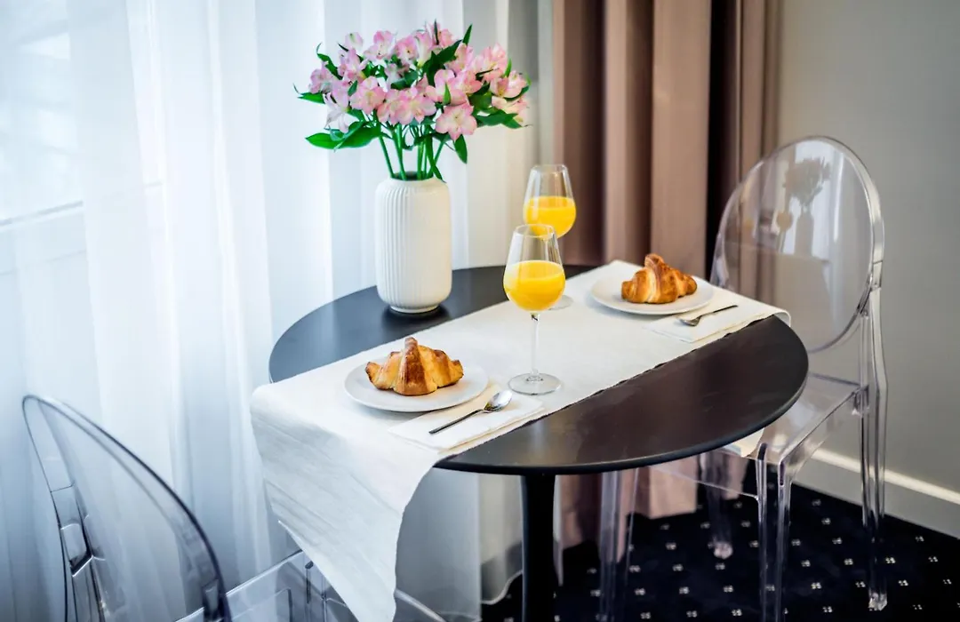 Serenity Aparthotels - Old Town Poznan By Friendly Apartments-1