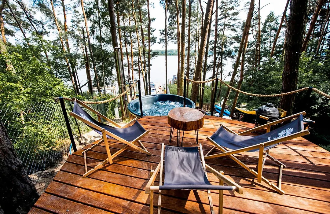 Nad Narvia - Glamp-1