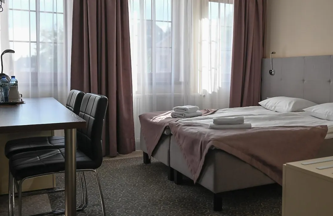 Hotel Kolorowa-1