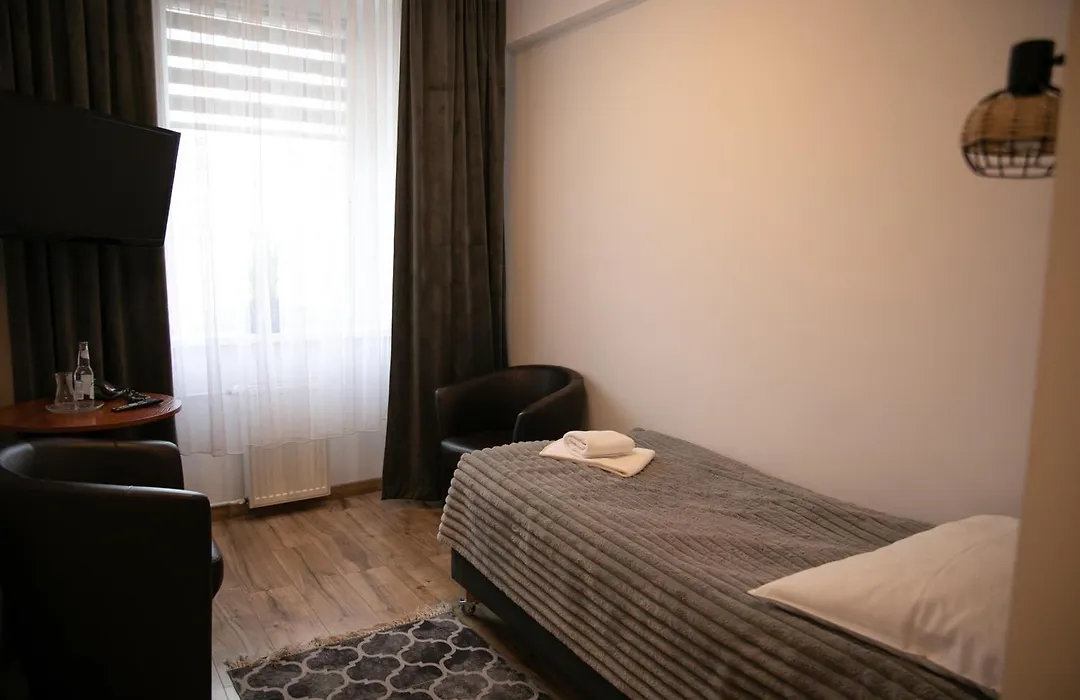 Hotel Piast-1