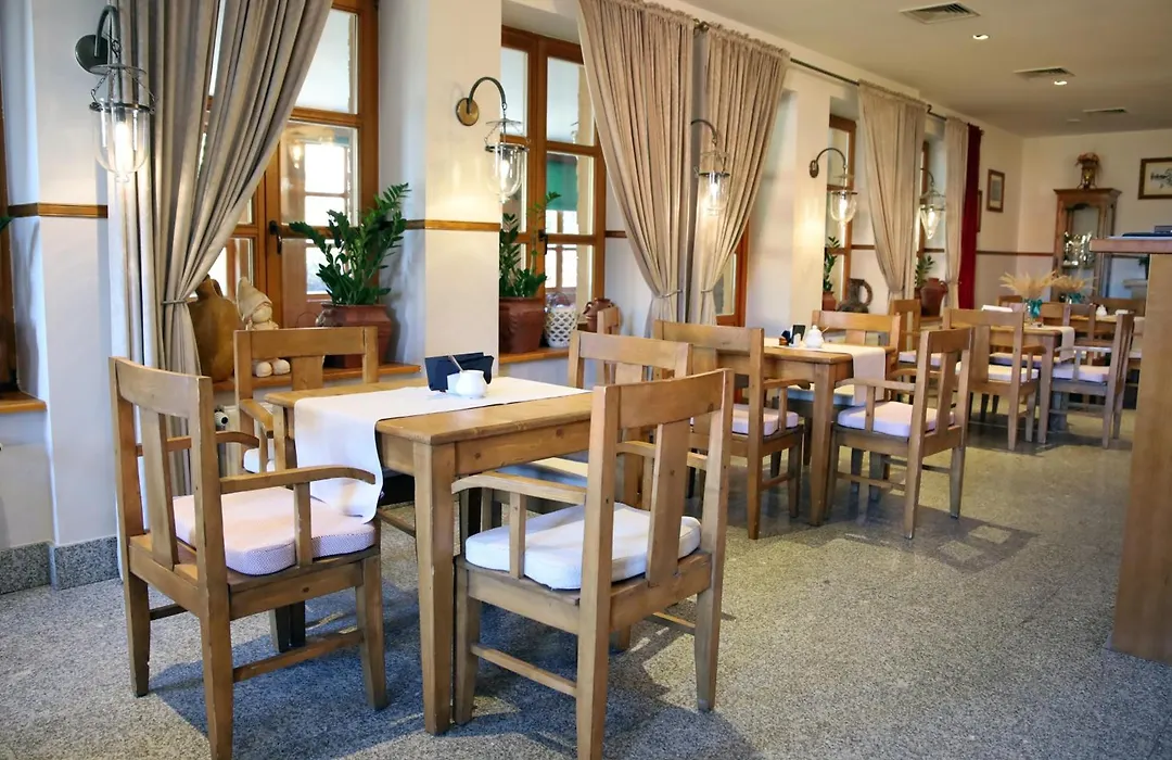 Hotel Fero Lux-1