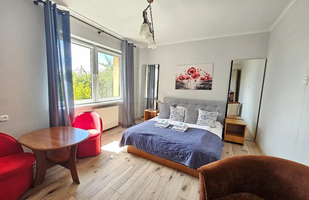 Pokoje Goscinne Marta - Pokoje, Apartamenty, Domki-1