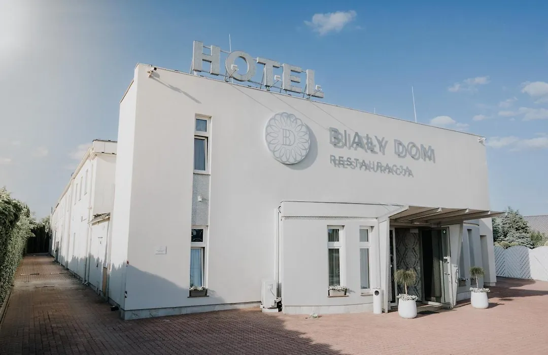 Bialy Dom Henlex Hotel Restauracja-1