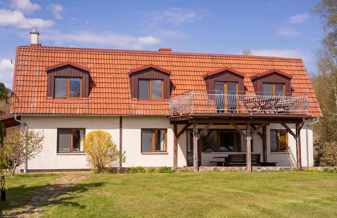 Wypoczynek na Kaszubach przy jeziorach i lasach-1