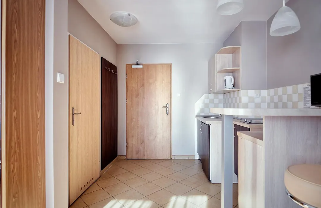 Leśny Dwór-1