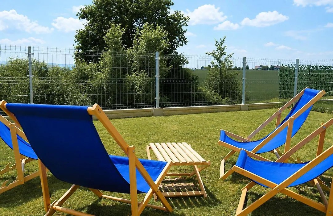 Serce Kotliny Kłodzkiej - Apartament 54m2 - 3 pokoje, balkon, ogródek-1