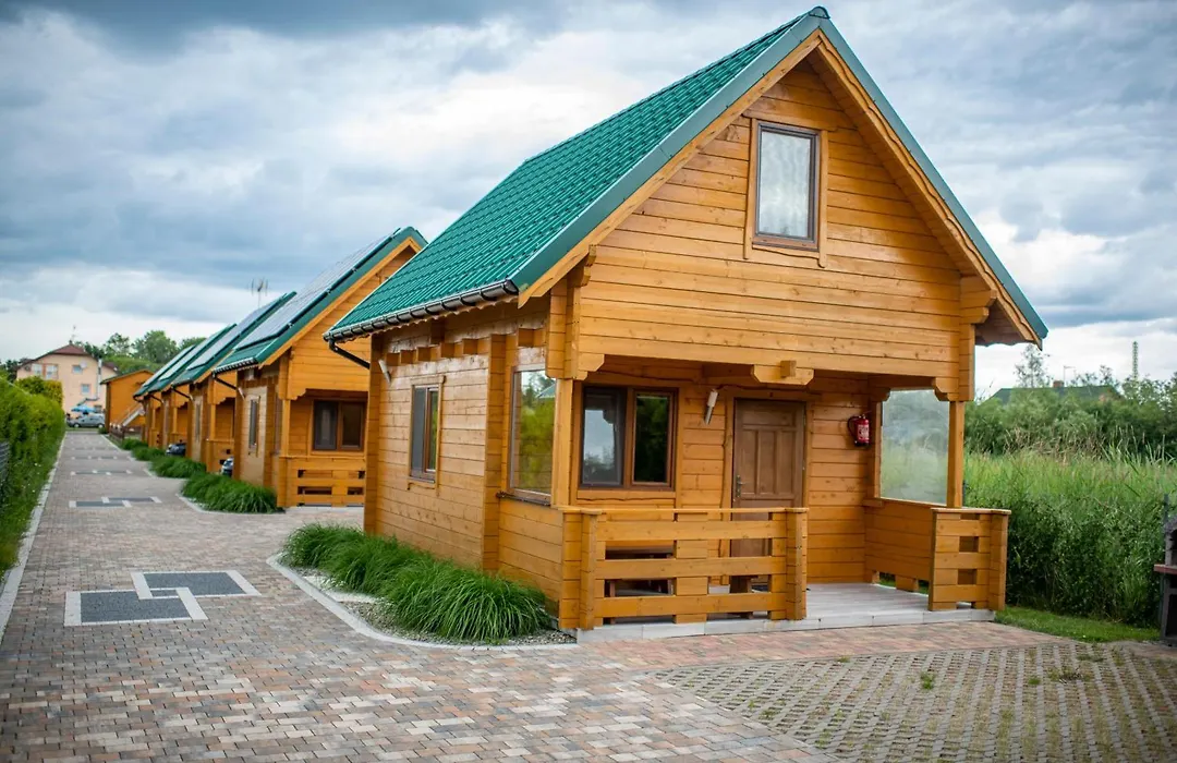 Domki, Apartamenty i Restauracja Włóczęga-1