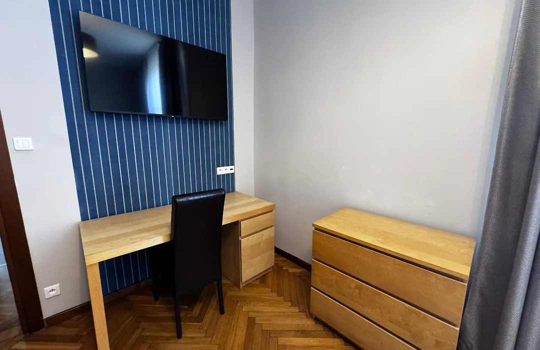 Hl Lebski Apartamenty-1